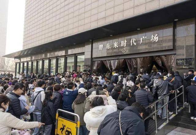 于东来重拳出击,回应胖东来超市代购乱象,保障本地消费者权益