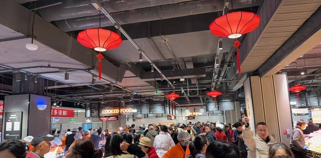 曾经被传倒闭,如今生意爆满胖东来帮扶步步高:传统零售的新生机